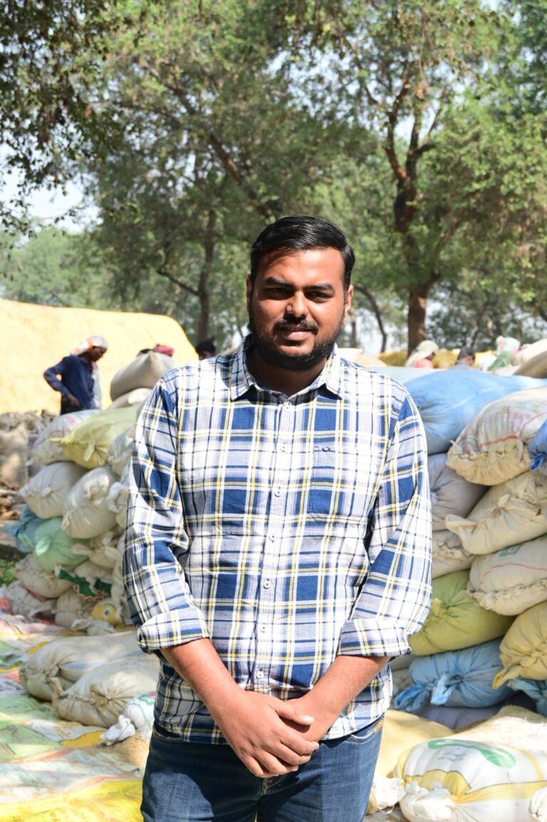 राजनांदगांव : किसान वैभव ने धान उपार्जन केन्द्र में अच्छी व्यवस्था होने पर प्रसन्नता जाहिर की