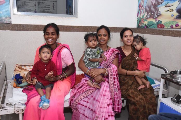 राजनांदगांव : पोषण पुर्नवास केन्द्र में किए जा रहे कार्यों के मिल रहे कारगर परिणाम राजनांदगांव : पोषण पुर्नवास केन्द्र में किए जा रहे कार्यों के मिल रहे कारगर परिणाम