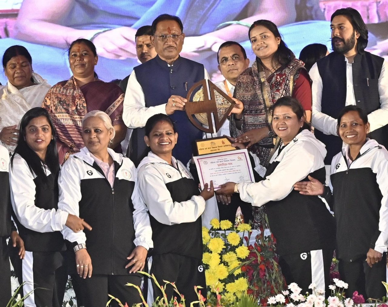 1762155284_603563d6c9feba844af4