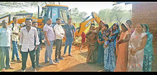 206_17629517166914822470bb4_12narmada2