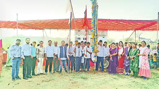 206_1763379450691b08fa333dd_17tumdhibord1