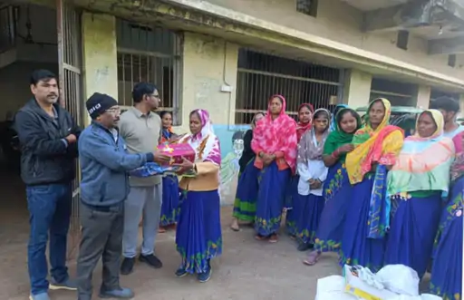 206_1763474907691c7ddbdd061_18chowki1