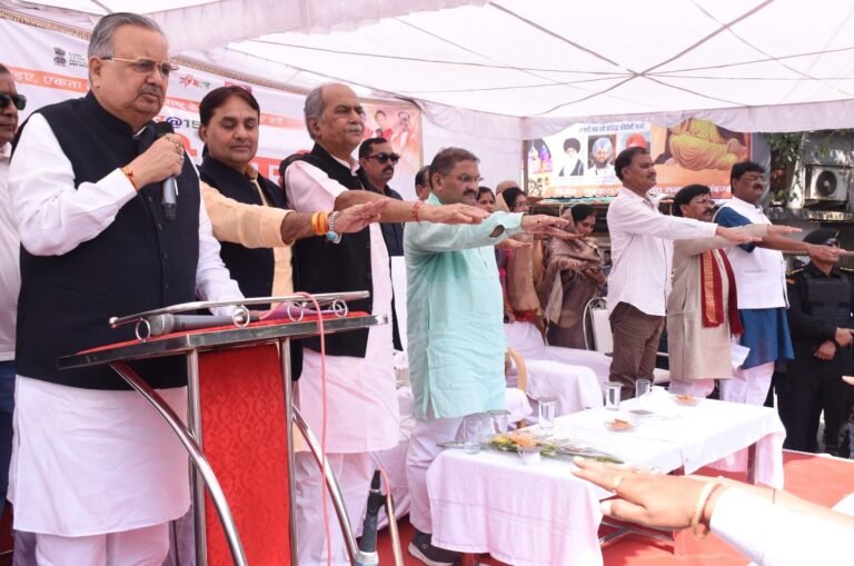 राजनांदगांव : विधानसभा अध्यक्ष ने जनसमुदाय को दिलाया नशा मुक्त भारत का संकल्प