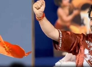 अयोध्या में भगवा ध्वजा के आरोहण पर बागेश्वर धाम की प्रतिक्रिया: इतिहास ने खुद को दोहराया है