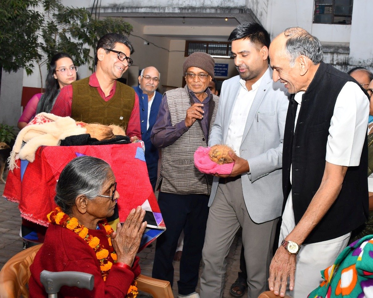 राजनांदगांव : रजत जयंती महोत्सव के अन्तर्गत वरिष्ठजन सम्मान समारोह आयोजित