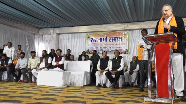 राजनांदगांव : बाबा गुरू घासीदास जी ने समाज को दिखाई एक नई राह : विधानसभा अध्यक्ष डॉ. रमन सिंह