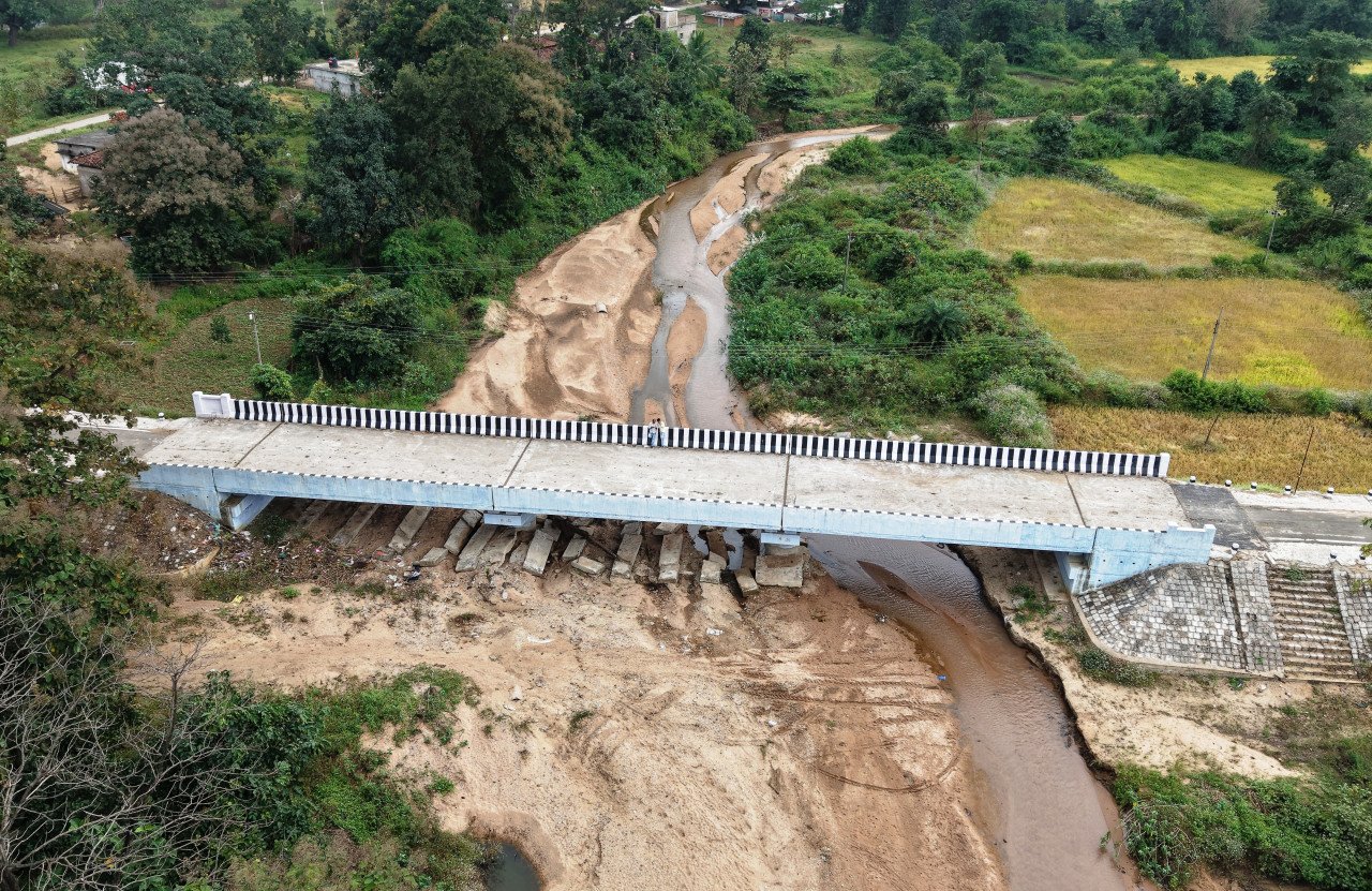 1764857653_e87608978f66fbb926ac