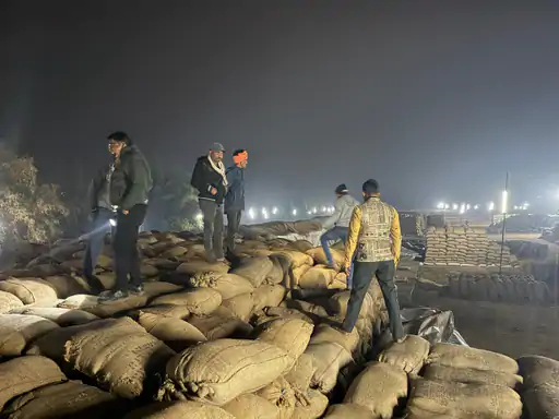 206_1764684066692ef122199f5_2005