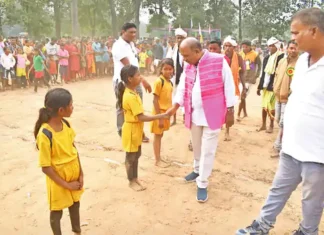 अंबागढ़ चौकी/राजनांदगांव : ग्रामवासियों ने संकुल स्तरीय बाल खेल प्रतियोगिता कराई, 400 बच्चों ने लिये हिस्सा…