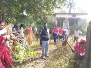 206_1766819836694f87fc396b8_27chowki1