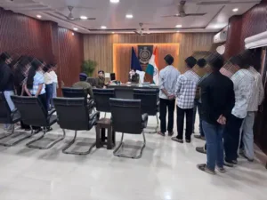 206_17670987956953c9ab82533_011