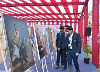 रायपुर साहित्य उत्सव में जितने साहित्य के रंग बिखरे, उतने ही चित्रकला के भी