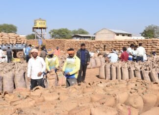 राजनांदगांव : किसान हितैषी सरकार ने किसानों से निभाया अपना वादा राजनांदगांव : किसान हितैषी सरकार ने किसानों से निभाया अपना वादा