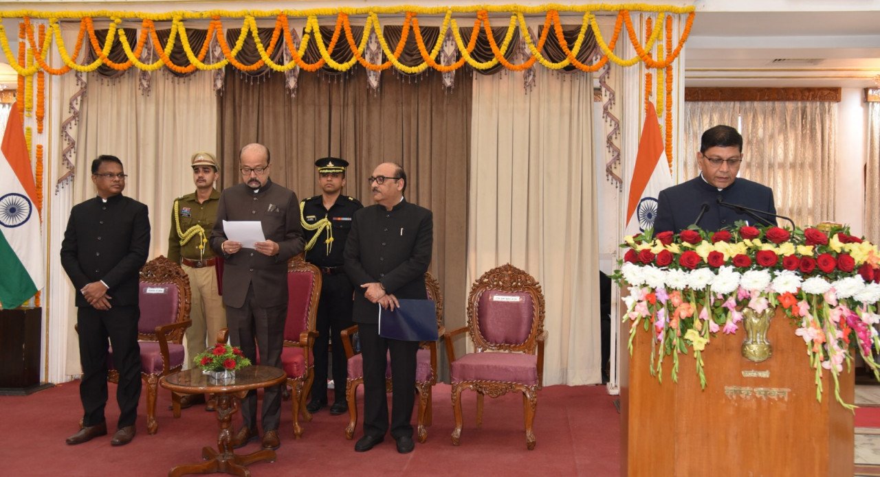 1768812563_58b8d3dc8b9e03c2e39a