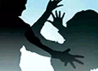 CG : पति ने पत्नि पर धारदार हथियार से किया हमला …