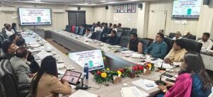 मोहला : डबरी हितग्राहियों को विभागीय योजनाओं से करें लाभान्वित–कलेक्टर प्रजापति