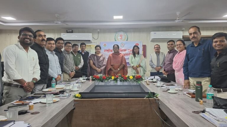 मोहला : तनाव प्रबंधन पर एक दिवसीय कार्यशाला का आयोजन - यूनिसेफ के सहयोग से जिला स्वास्थ्य समिति की पहल