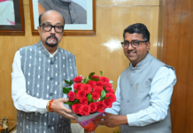 राज्यपाल डेका से कुलपतियों ने भेंट की