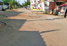 राजनांदगांव : जनता कॉलोनी की सड़क बदहाल हो चुकी, डामरीकरण कराने की जरूरत…