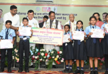 मेहनत की चमक और सरकारी संबल : श्रमिक की बेटी डिंपल कश्यप अब संस्कार सिटी स्कूल में संवार रही अपना भविष्य