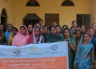 राजनांदगांव : ग्राम सुकुलदैहान के हथकरघा बुनकरों को दिया गया दो दिवसीय एडवांस प्रशिक्षण