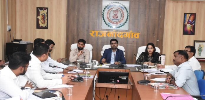 राजनांदगांव : जिला चिकित्सालय में मरीजों का करें गुणवत्तापूर्ण उपचार  : कलेक्टर