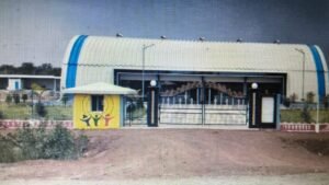 राजनांदगांव : कलेक्टर ने ग्राम नवागांव में डोम का किया निरीक्षण