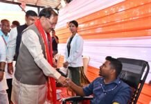 CG : जन्मदिन पर सेवा का संदेश: मुख्यमंत्री साय ने जन्मदिन पर रक्तदान शिविर का किया शुभारंभ…