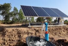 सरकार का किसानों के लिए पैकेज: सोलर पंप, ऋण और सालाना 12 हजार रुपये की मदद की घोषणा