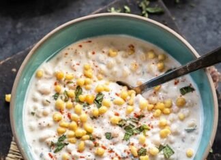 दही और मखाने से बनाएं क्रीमी और क्रंची रायता…