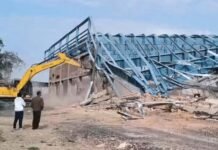 उज्जैन में शंकराचार्य मठ पर बुलडोजर की कार्रवाई, धर्मशालाएं भी तोड़ी जा रही, सिंहस्थ 2028 से पहले अतिक्रमण हटाना जरूरी