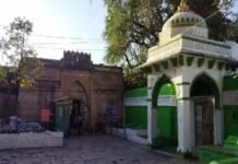 धार भोजशाला परिसर में दरगाह निर्माण पर बहस, मंदिर के हिस्सों के उपयोग की चर्चा तेज