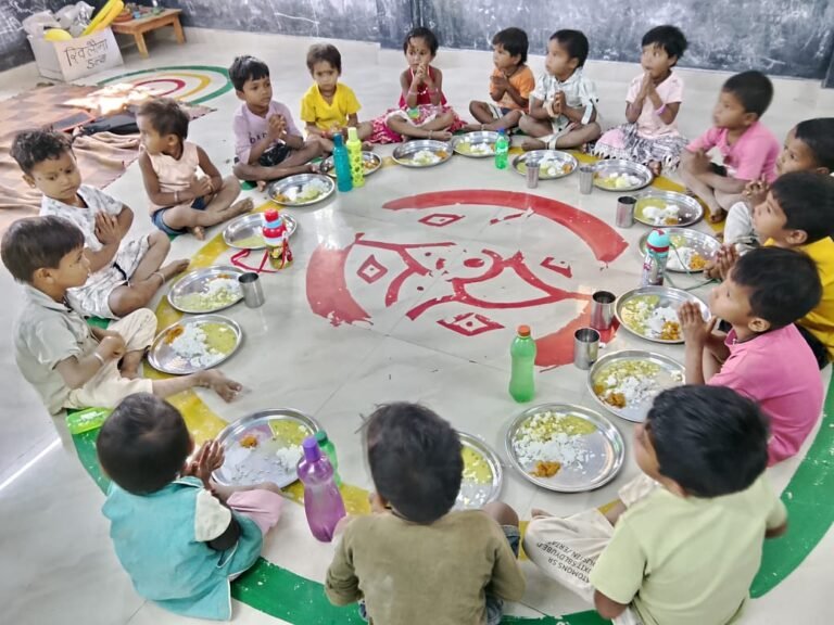 राजनांदगांव : नया आंगनबाड़ी भवन बना गांव के बच्चों और माताओं के लिए खुशियों का घर