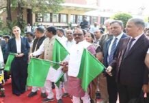 “सोलर रथ सह मोबाइल बूथ वैन” को दिखाई हरी झण्डी