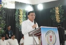 श्रमिकों के खून-पसीने की मेहनत से ही प्रदेश विकास की नई ऊँचाइयों को छू रहा