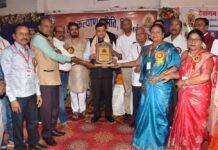 मंत्री ने माँ परमेश्वरी की प्रतिमा की पूजा कर प्रदेश की सुख-समृद्धि की कामना की