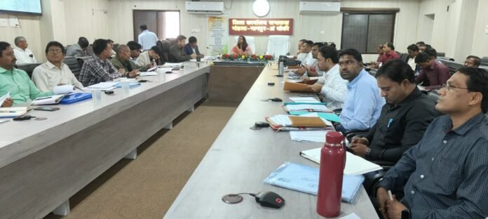 मोहला : अधिकारी अनिवार्य रूप से करें हॉस्टलों का निरीक्षण –कलेक्टर प्रजापति