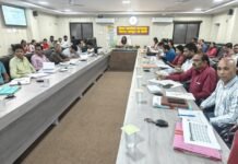 मोहला : खरीफ फसल हेतु अग्रिम खाद-बीज भण्डारण एवं वितरण करें सुनिश्चित–कलेक्टर तुलिका प्रजापति