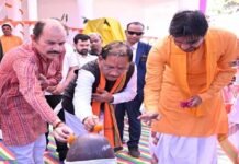 सीएम विष्णु देव साय ने किया नीलकंठेश्वर महादेव मंदिर के प्राण-प्रतिष्ठा महोत्सव में शिरकत