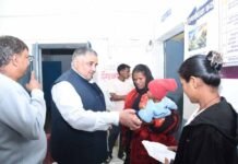 मुख्यमंत्री साय का जन्मदिन सेवा को समर्पित, अस्पताल में मरीजों से मिले मंत्री राजेश अग्रवाल