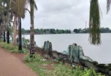 राजनांदगांव : रानी सागर किनारे की दीवार टूटी, रेलिंग भी चोरी…