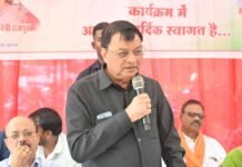 दोनों कॉलोनी की वर्षो पुरानी समस्या से मिलेगी निजात, कॉलोनीवासियों ने मंत्री-मेयर का महामाला से किया अभिनंदन,जताया आभार