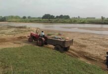 धुम्मा गोडरी नदी में रेत का अवैध खनन, प्रशासन की भूमिका पर उठे सवाल