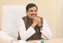 सियासी तूफान: CM दिल्ली रवाना, BJP विधायक दल की बैठक के बाद होने वाला बड़ा फैसला