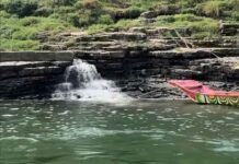 आस्था पर संकट! ओंकारेश्वर में नर्मदा में गिर रहा सीवेज, पवित्रता पर उठे सवाल