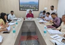 मोहला : राजस्व प्रकरणों का पारदर्शिता के साथ करें त्वरित कार्रवाई–कलेक्टर प्रजापति मोहला : राजस्व प्रकरणों का पारदर्शिता के साथ करें त्वरित कार्रवाई–कलेक्टर प्रजापति