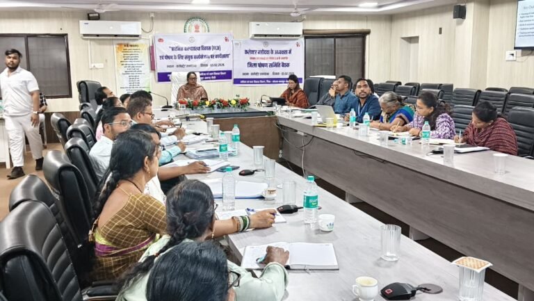 मोहला : एनीमिया, कुपोषण एवं बाल मृत्यु दर कमी लाने संयुक्त रूप से करें कार्य-कलेक्टर प्रजापति