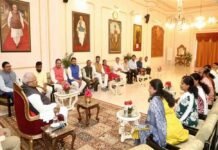 राज्यपाल पटेल से केरल राज्य के पार्षदगणों ने की मुलाकात