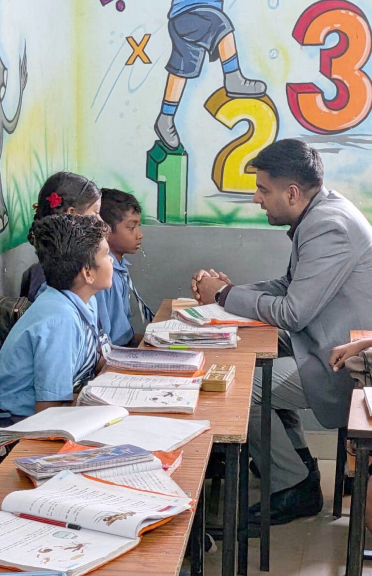 राजनांदगांव : कलेक्टर ने पीएमश्री विद्यालय कोपेडीह का किया आकस्मिक निरीक्षण