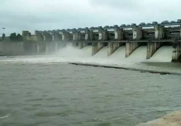 CG : तालाबों को भरने गंगरेल का पट खोलने की मांग …